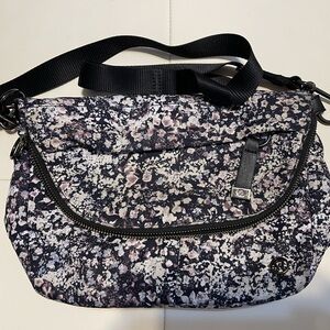 Lululemon Festival Bag